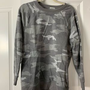 American Eagle Camo Sweatshirt